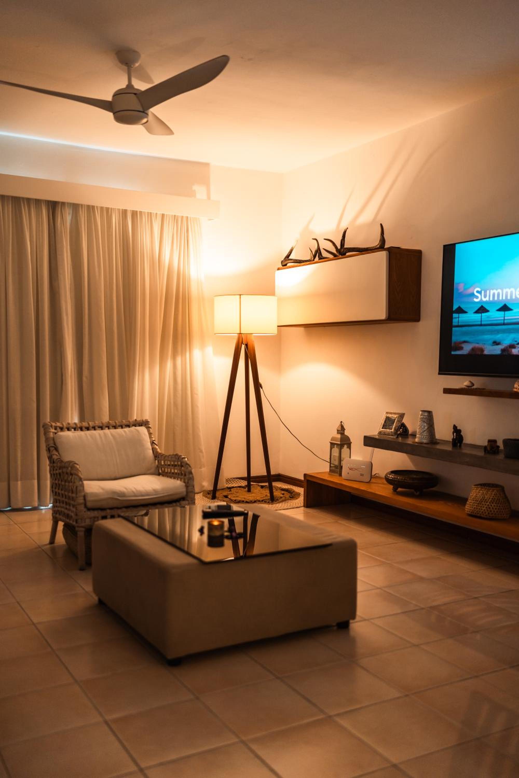 Beachfront Apt with Sea Views, 1 Min Walk to Beach - SD10 view 3