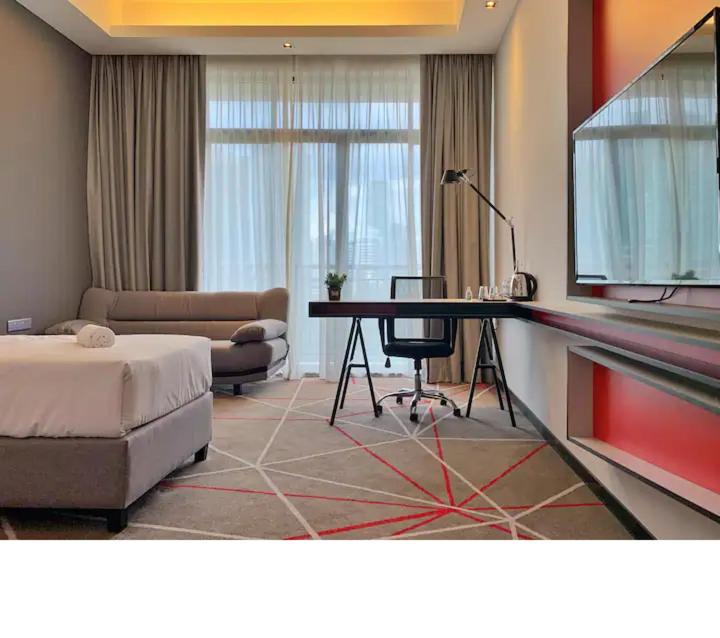 M101 Dang Wangi remote work-friendly suite