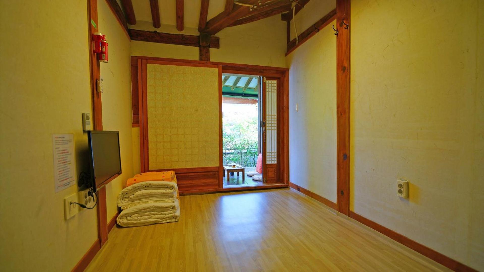 Sarangroo