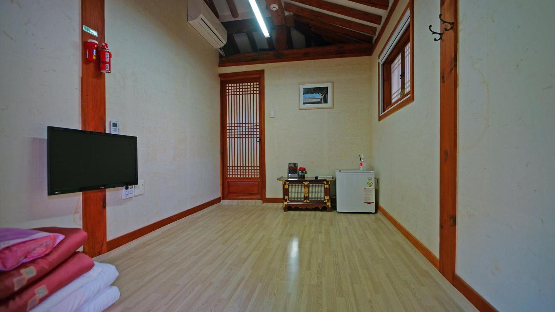 Sarangroo