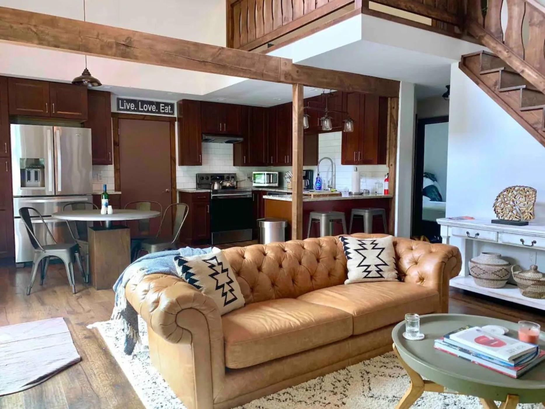 Poconos August Dates Filling Fast Bonus Giveaway