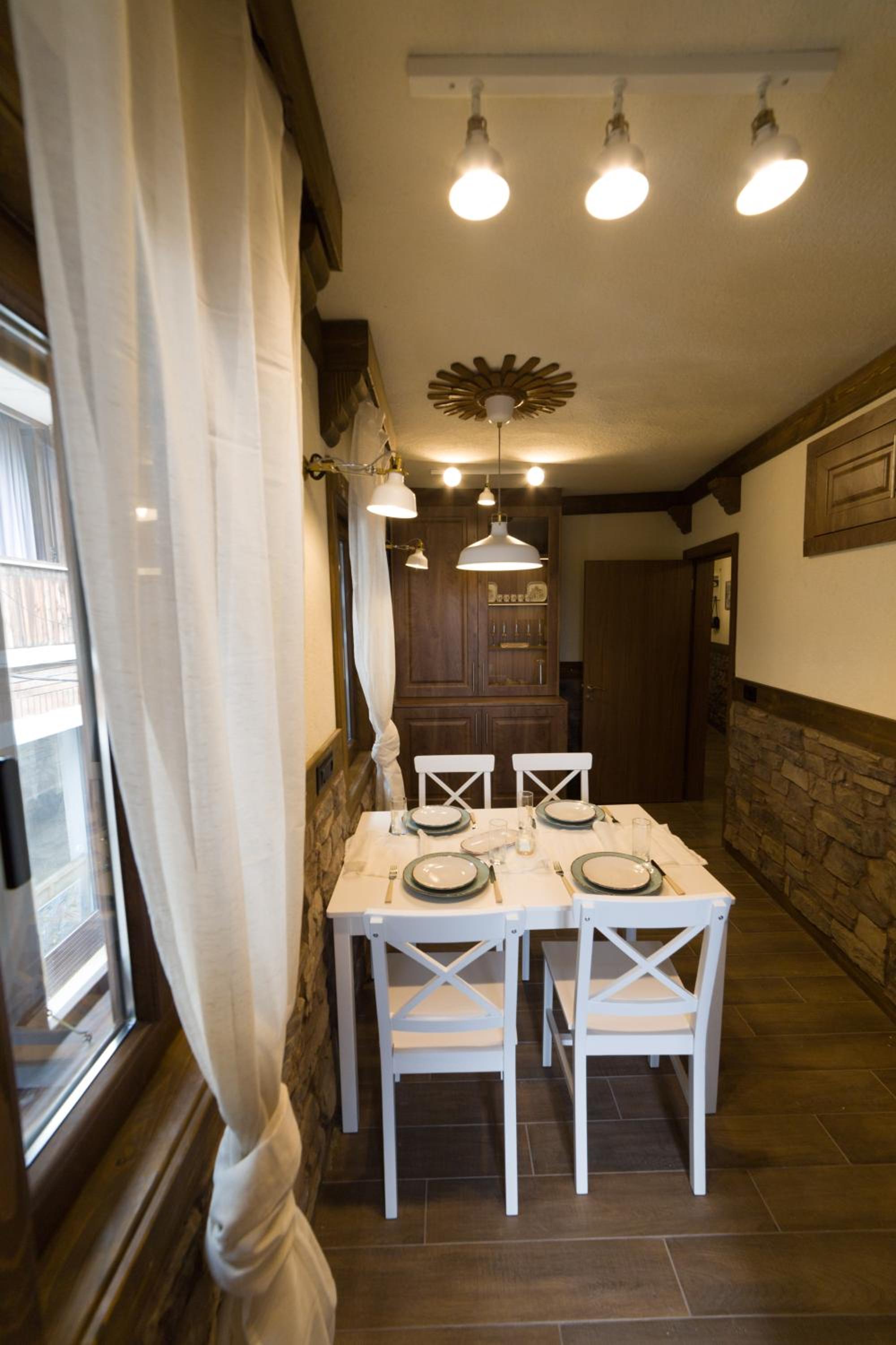 Nea Mesemvria Boutique