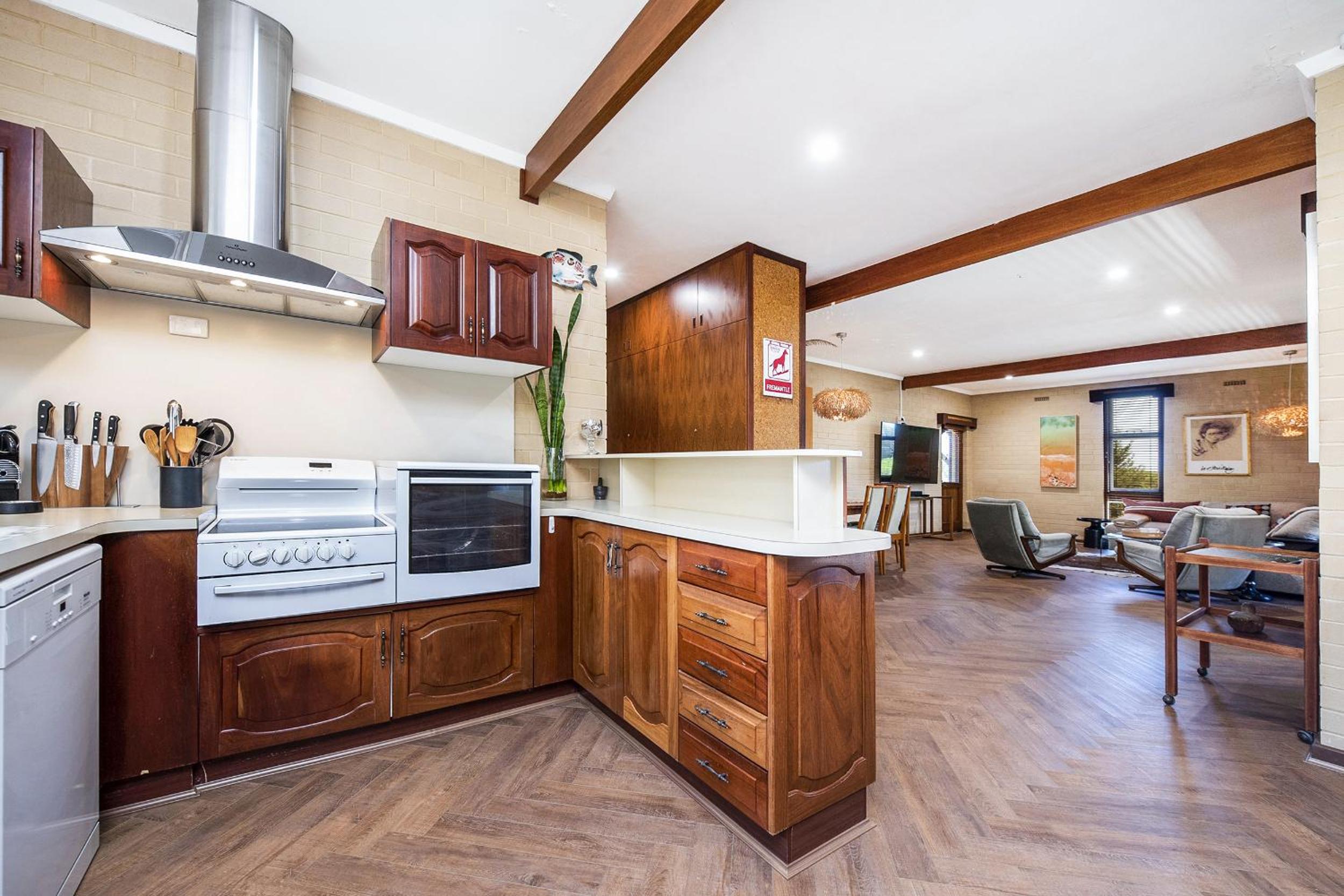Ocean Close - Spacious Beach House