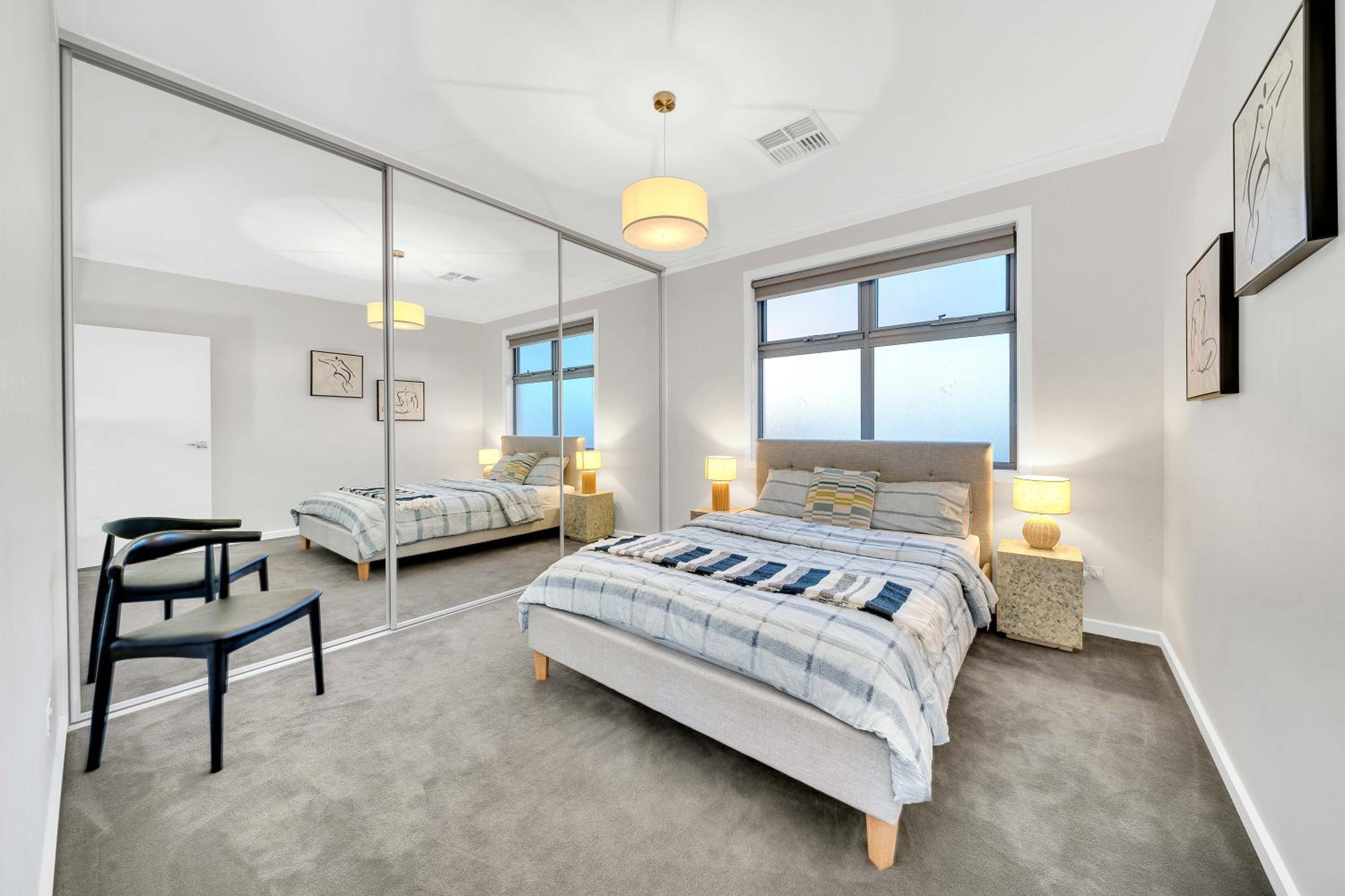 Luxury on City Fringe in Klemzig By Elegant Stays