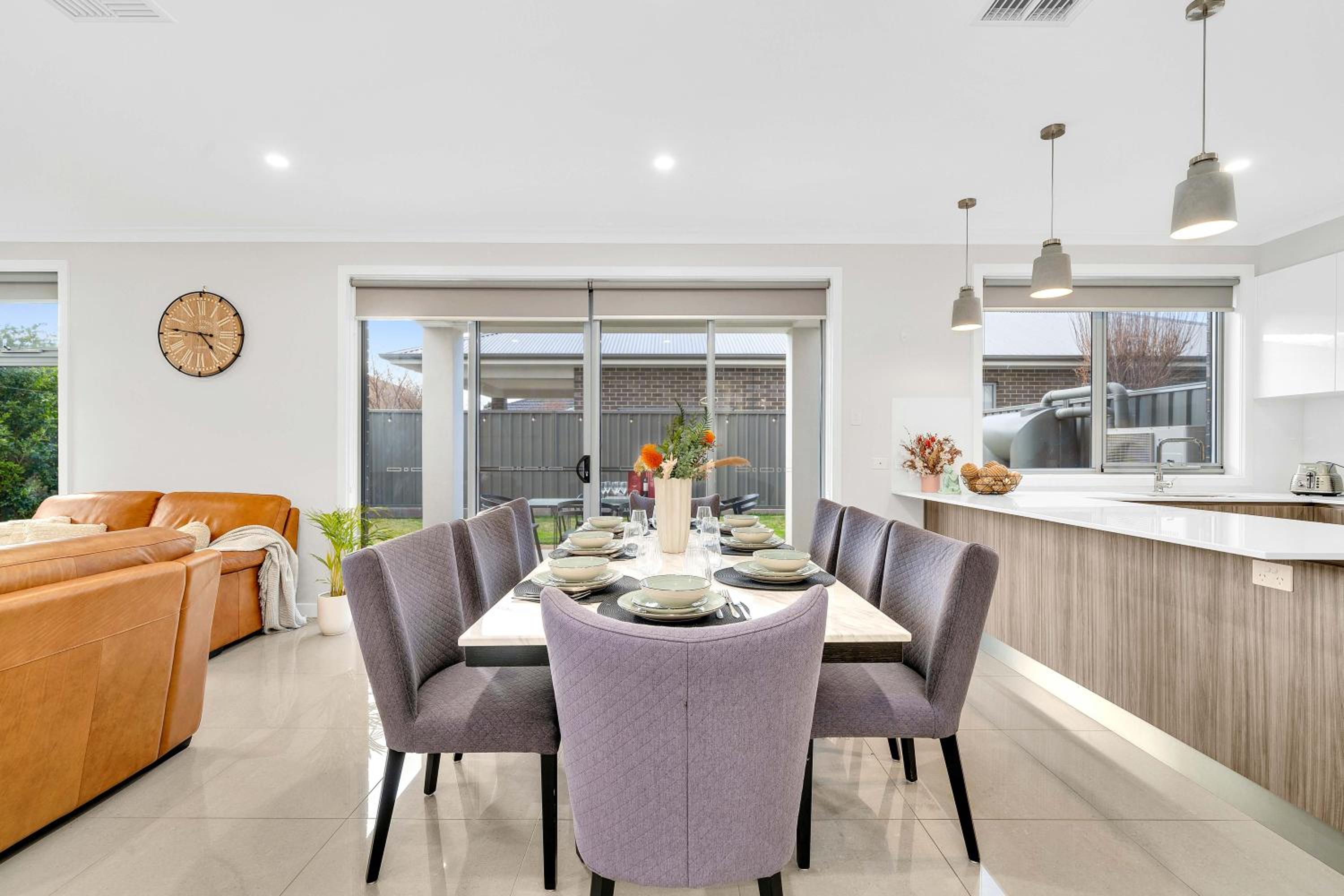 Luxury on City Fringe in Klemzig By Elegant Stays