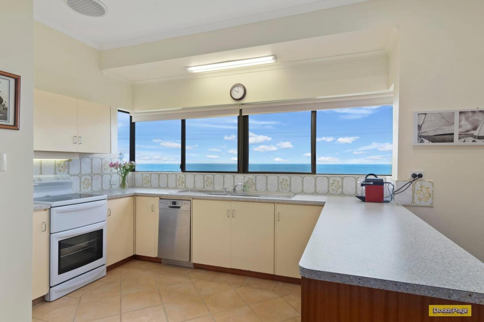 Lowtide 13a Battunga Ave Port Elliot - No Linen Included