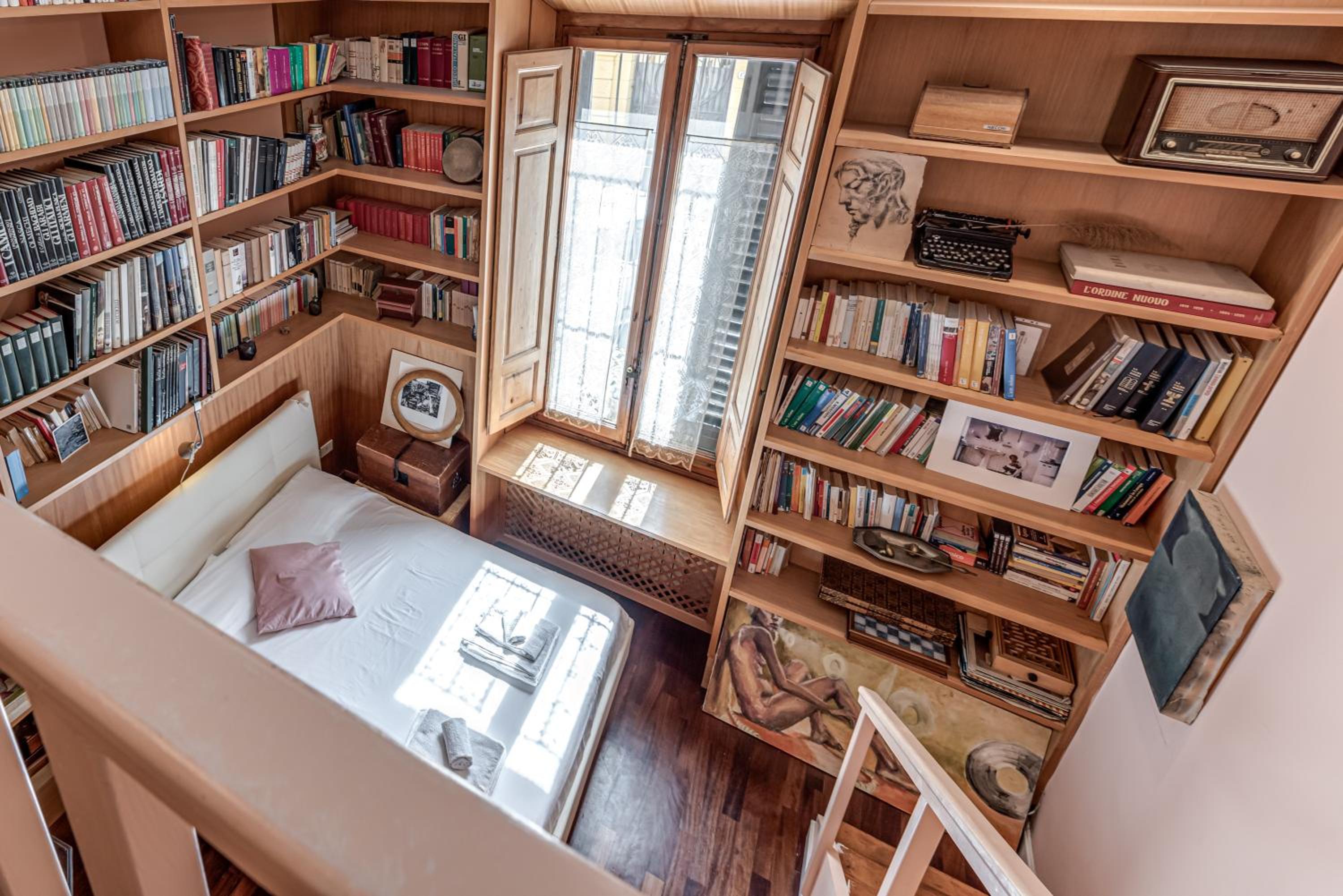 Room in the center of Florence