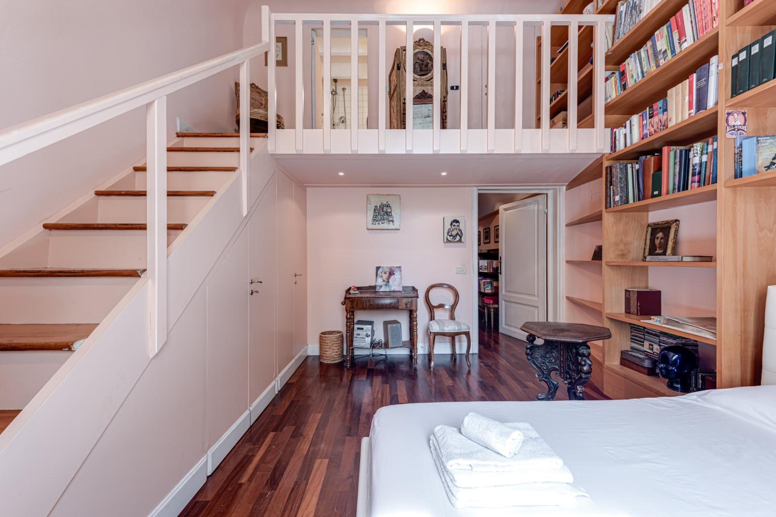 Room in the center of Florence