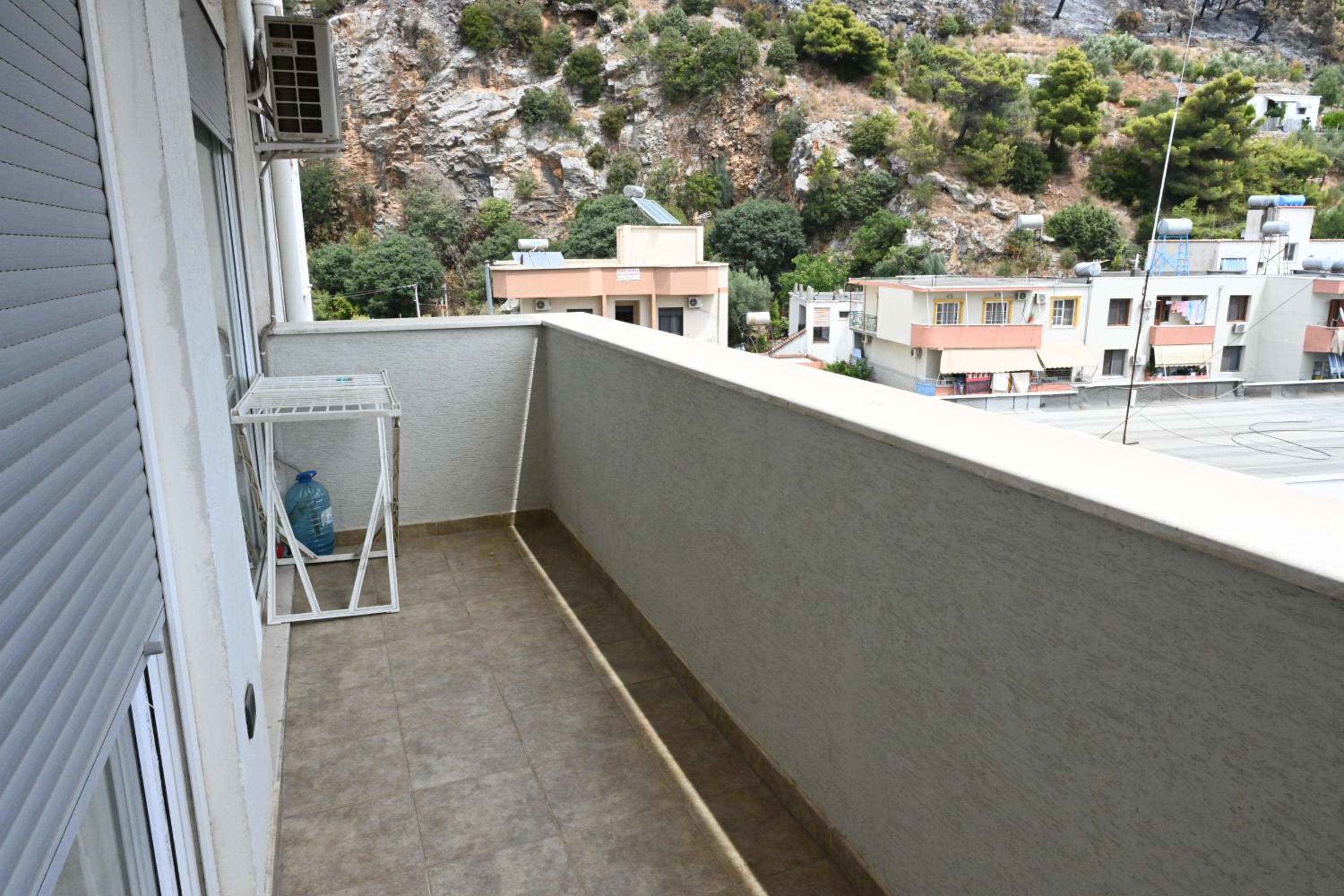 Shengjin Seaside Apartments