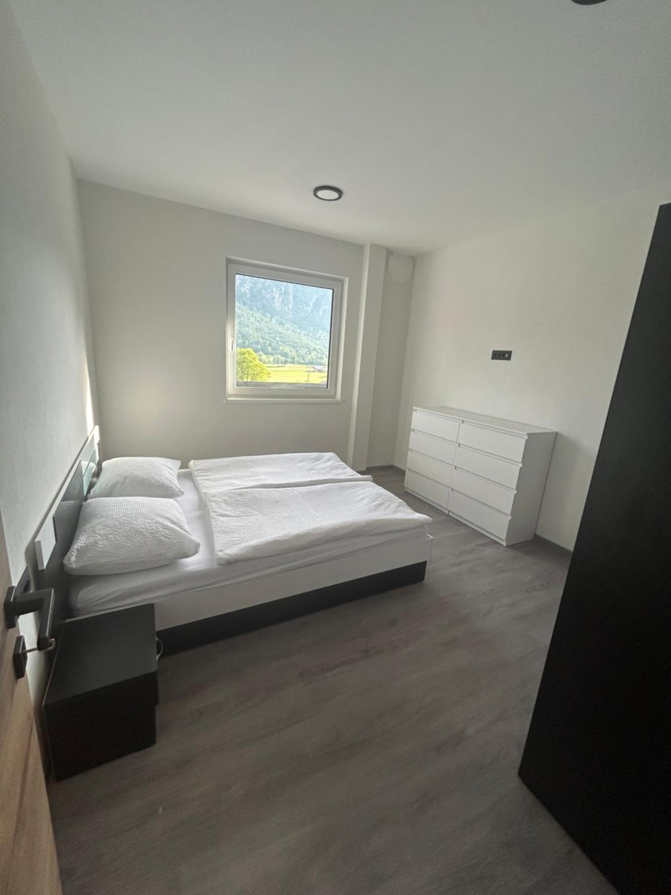 Apartments Ema