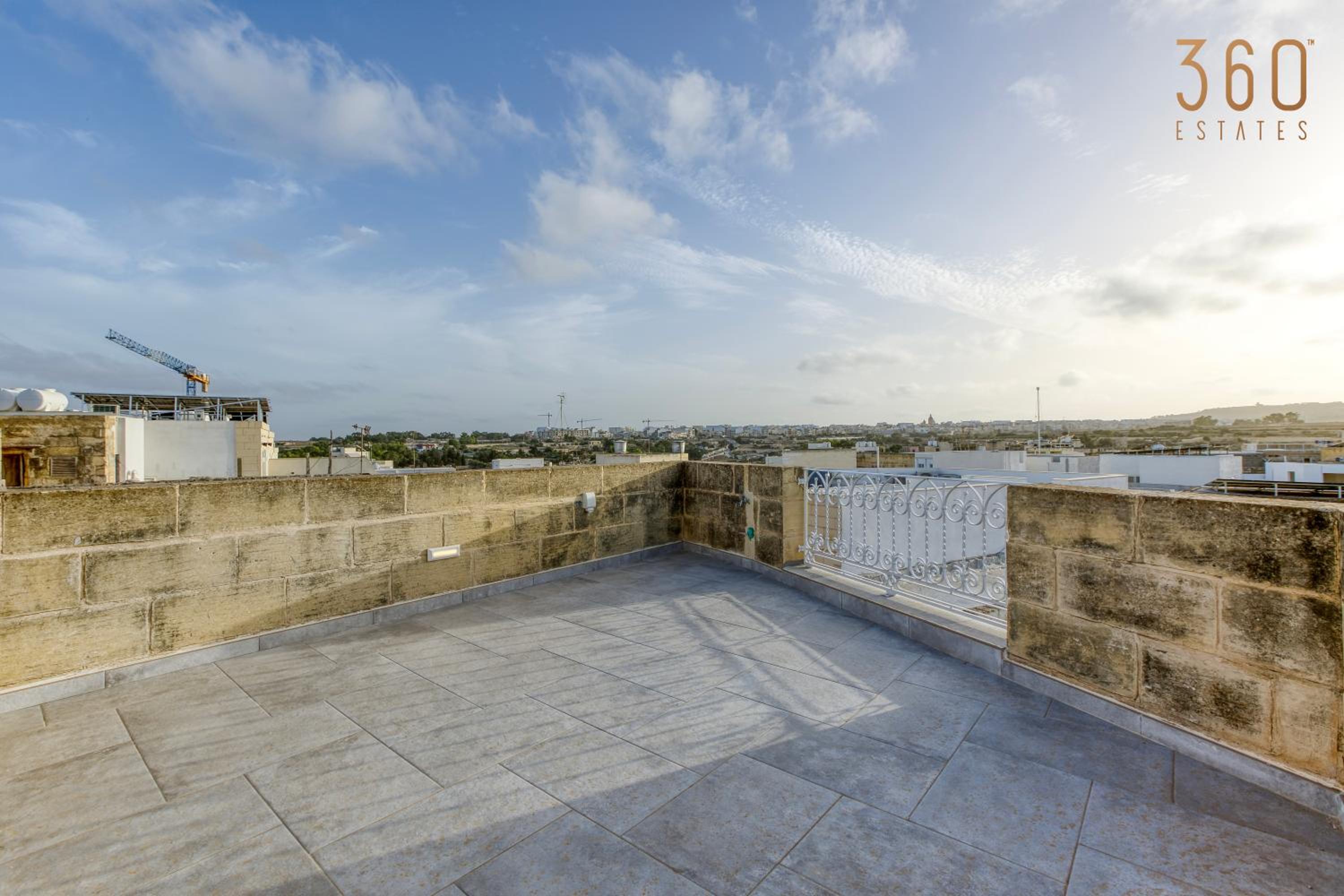 Charming and Modern 1BR House in Historic Zebbug by 360 Estates