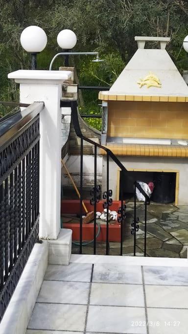 Felicity Seafront Luxury House