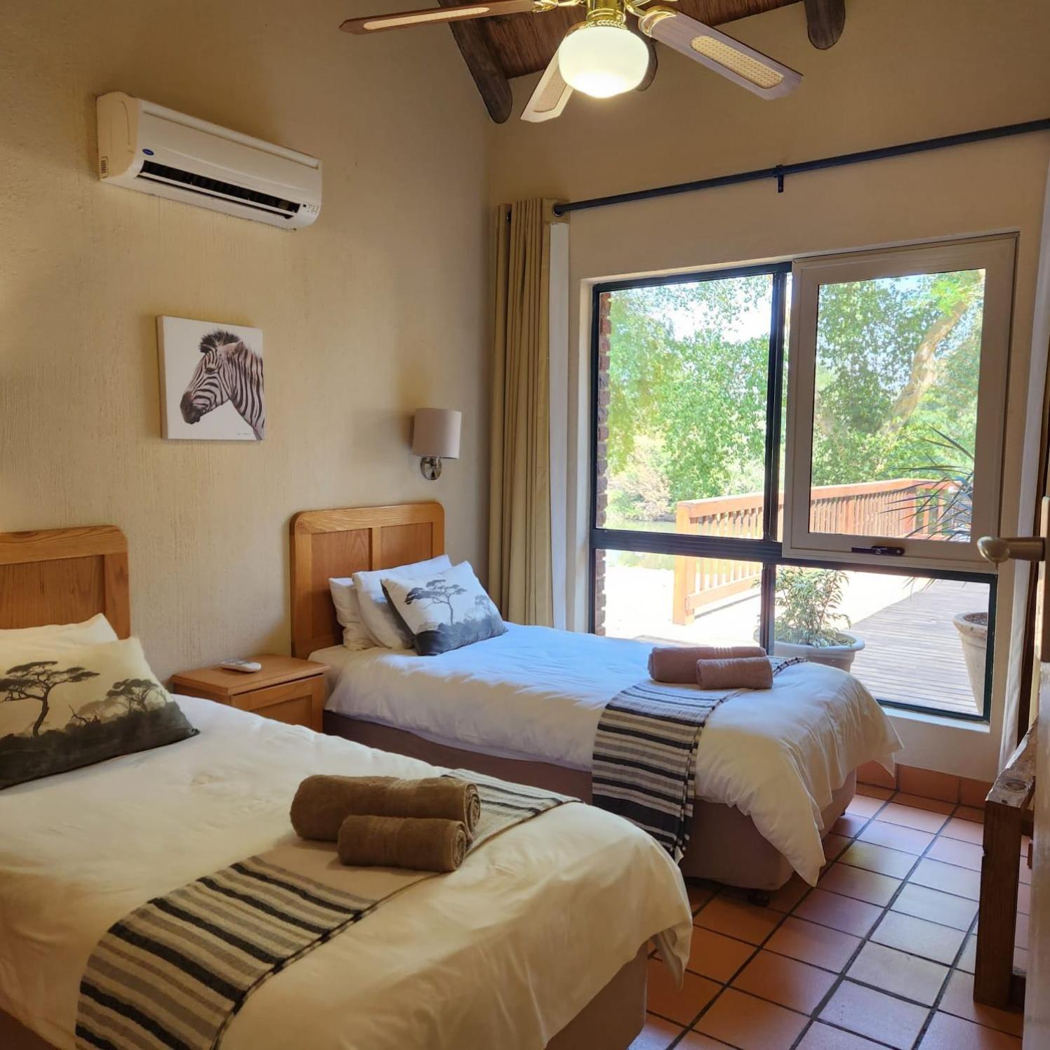 Ekuthuleni River Front Chalets Hoedspruit