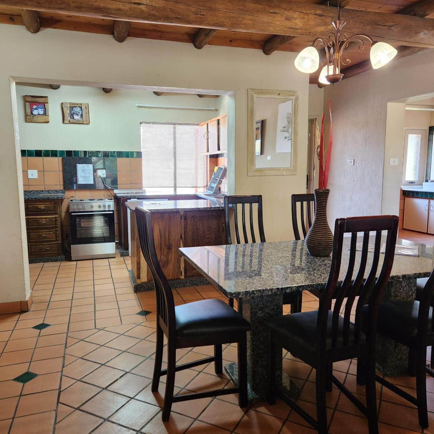 Ekuthuleni River Front Chalets Hoedspruit