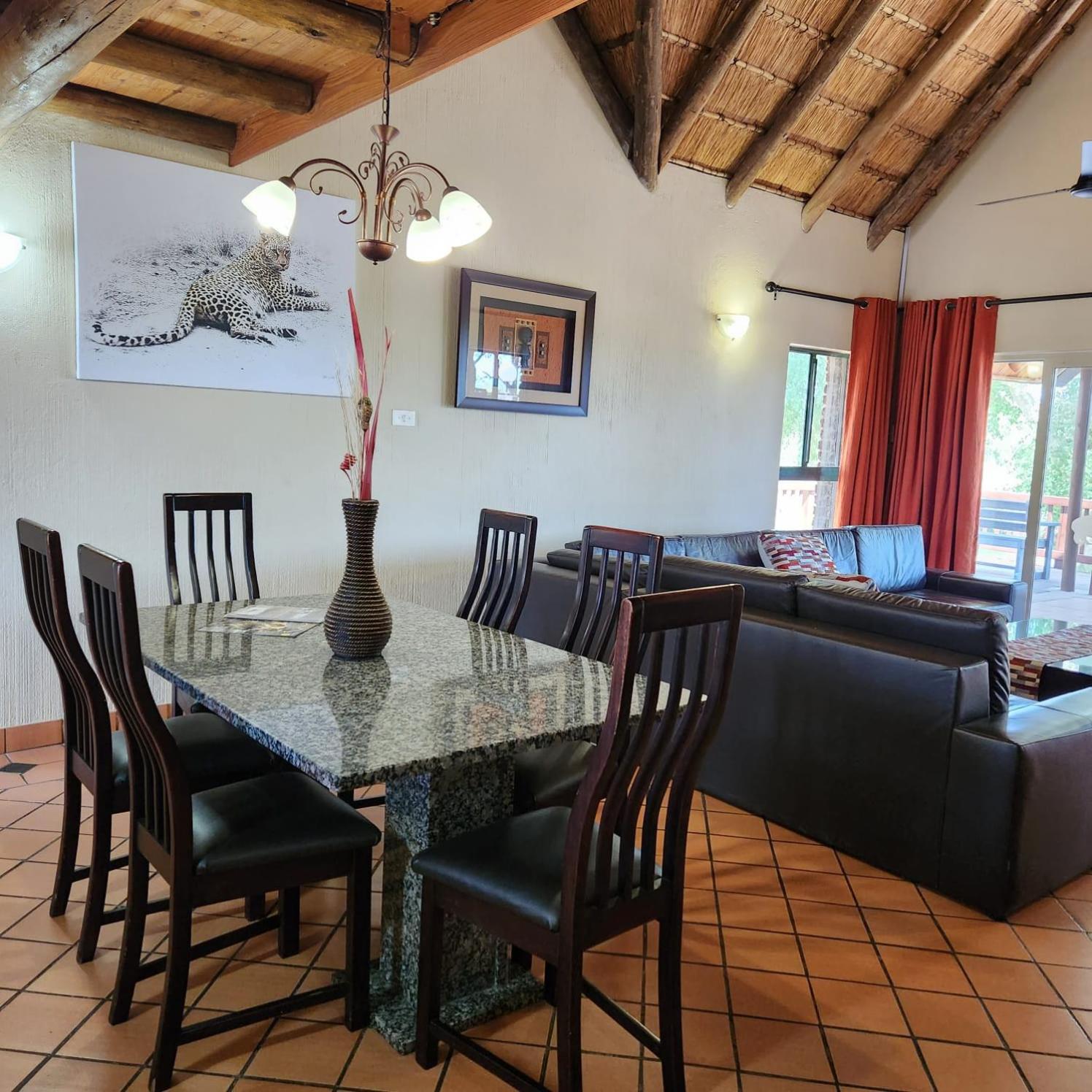 Ekuthuleni River Front Chalets Hoedspruit