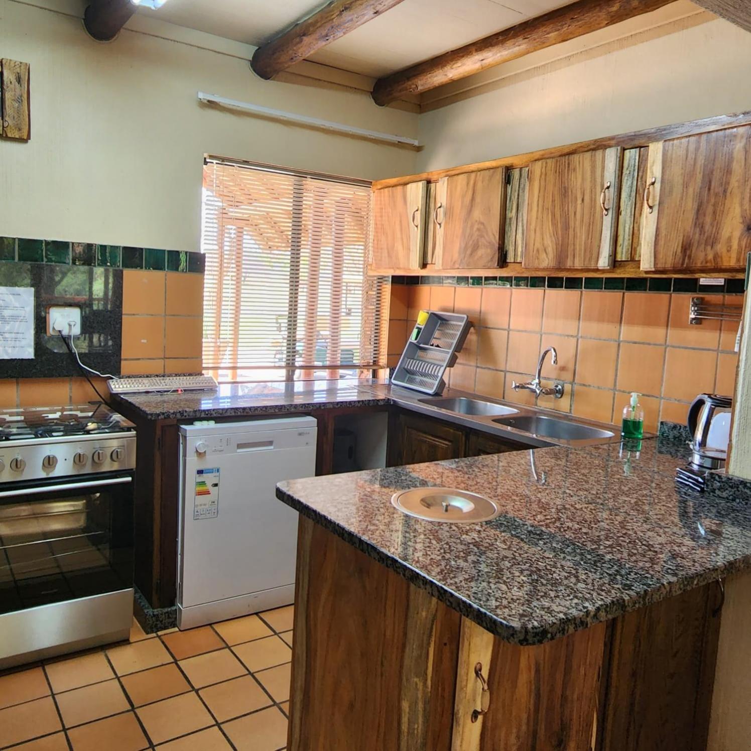 Ekuthuleni River Front Chalets Hoedspruit
