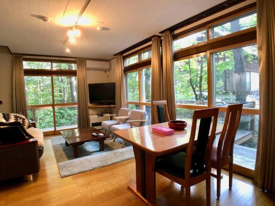 Acorn Cottage view 3