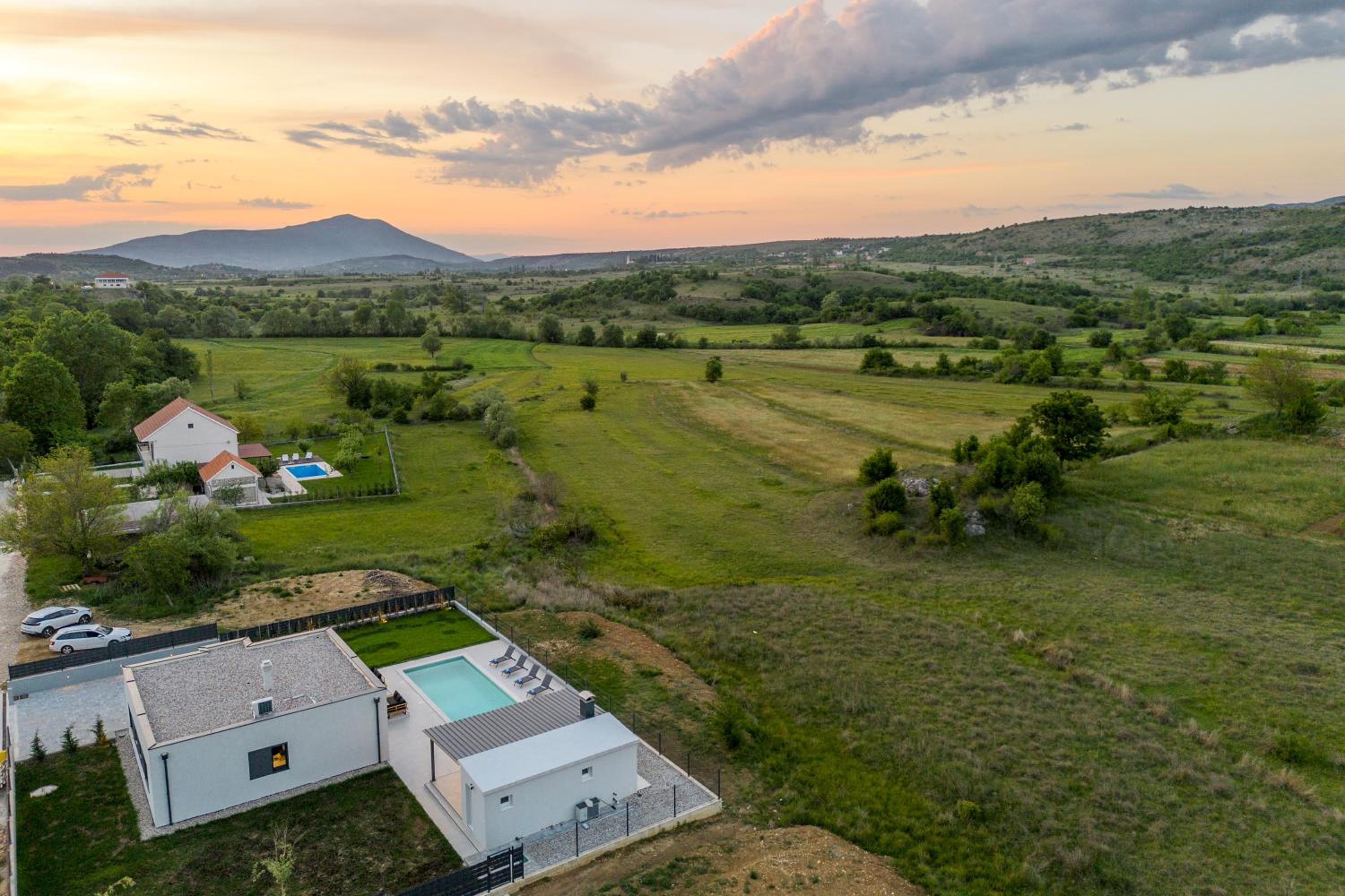 Villa Vedro nebo, XL heated pool view 3