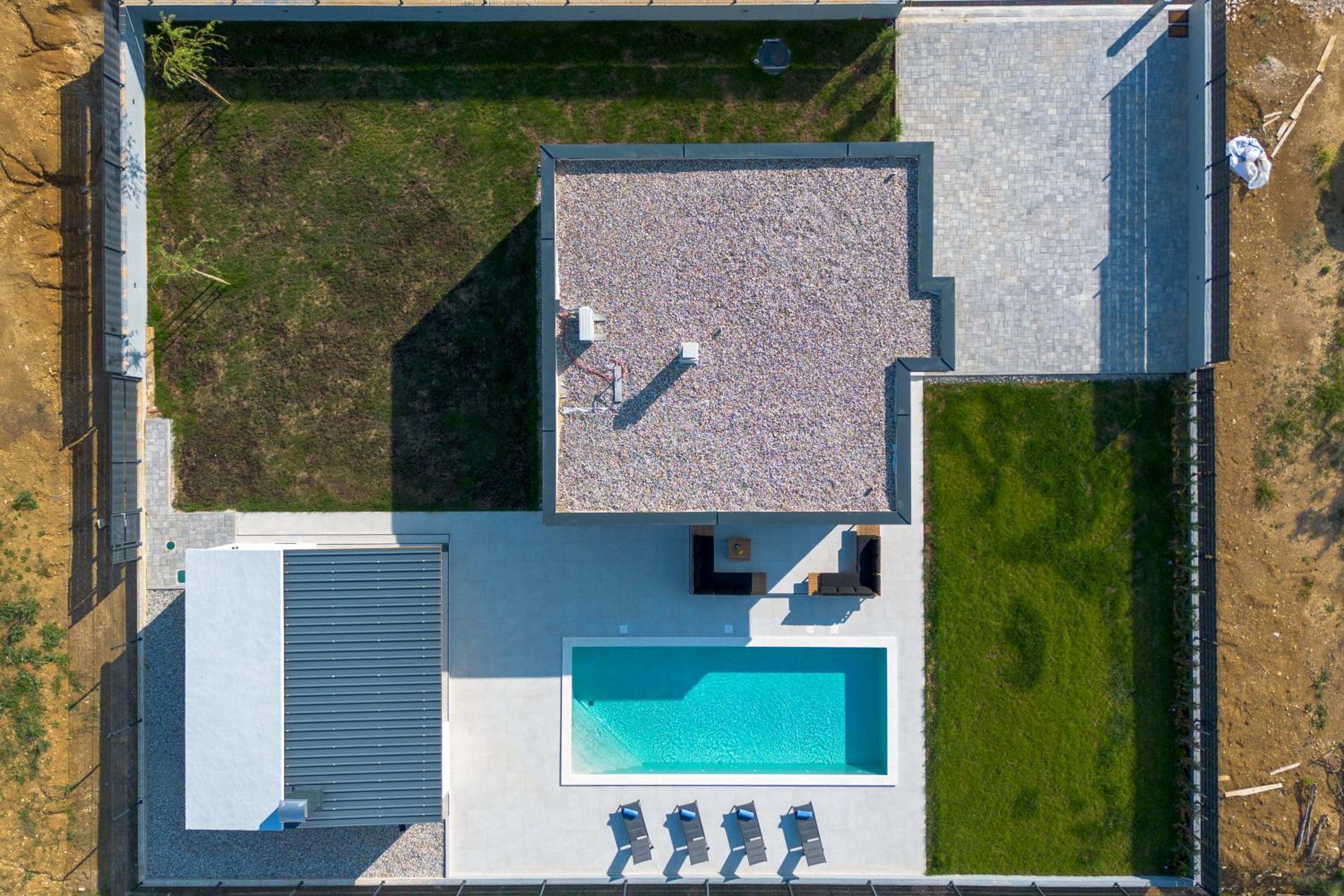 Villa Vedro nebo, XL heated pool view 4
