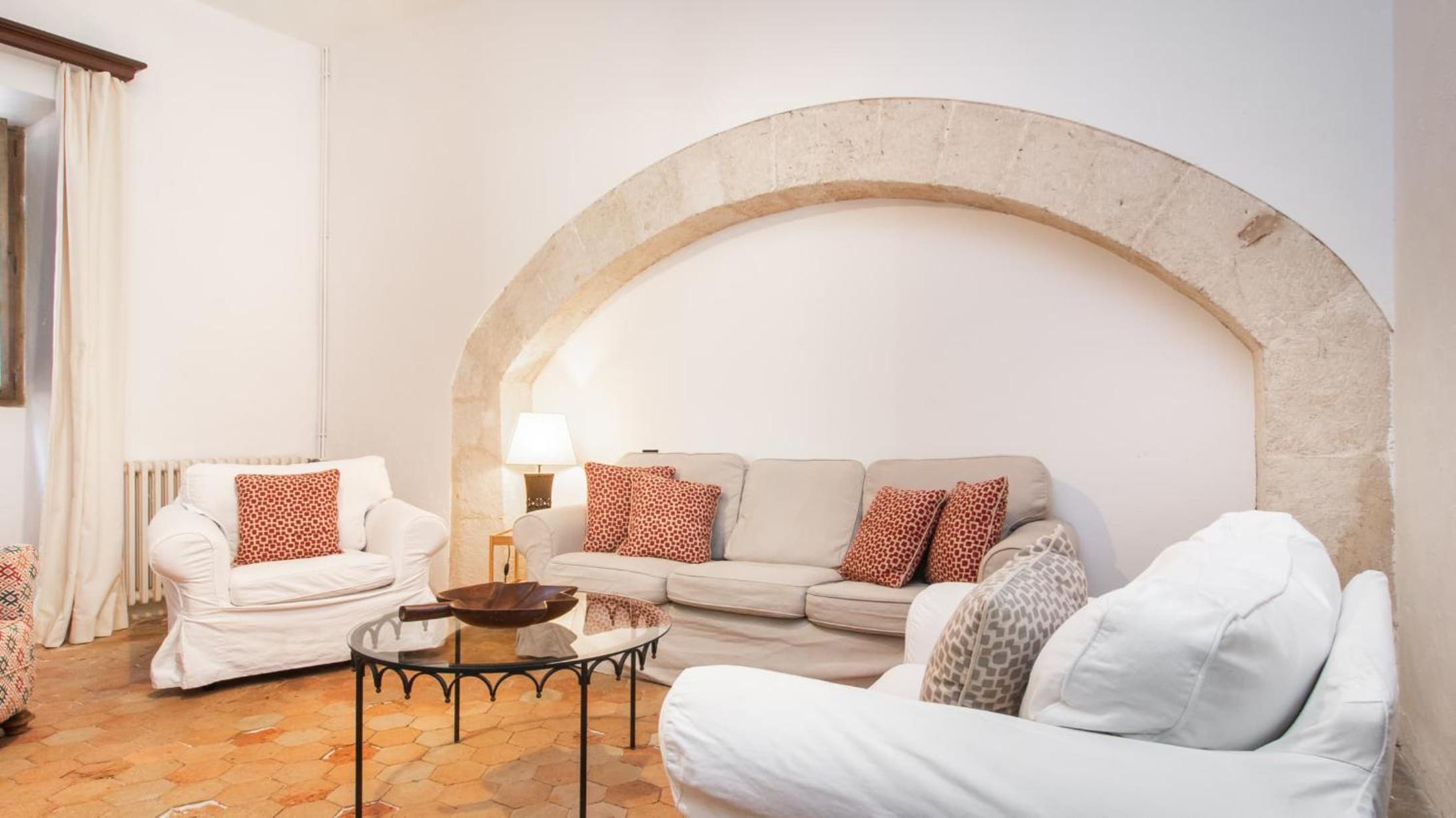 León de Sineu en Sineu — lounge