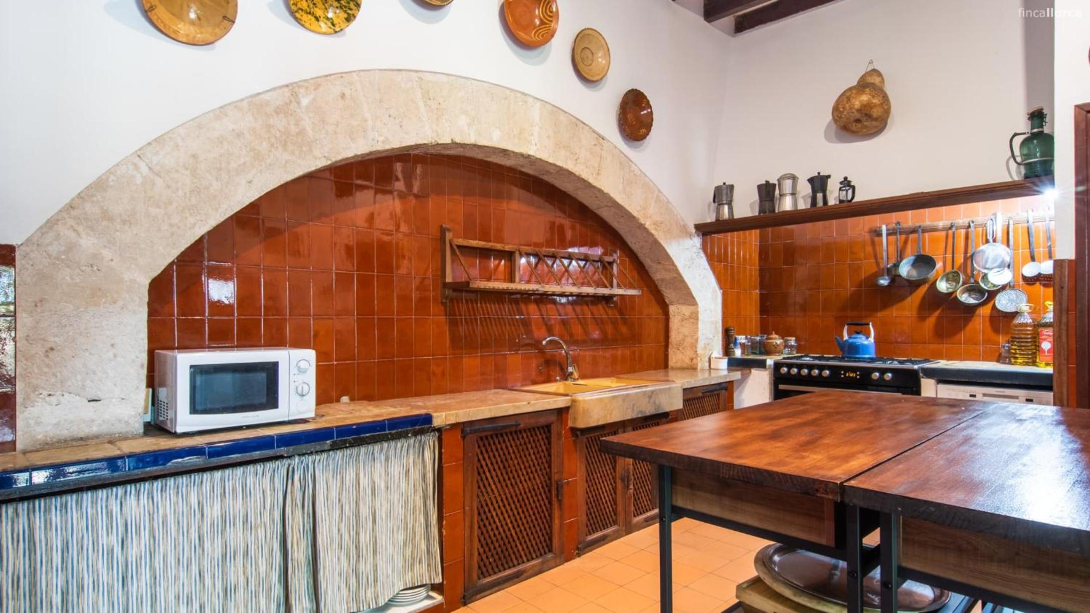León de Sineu en Sineu — kitchen