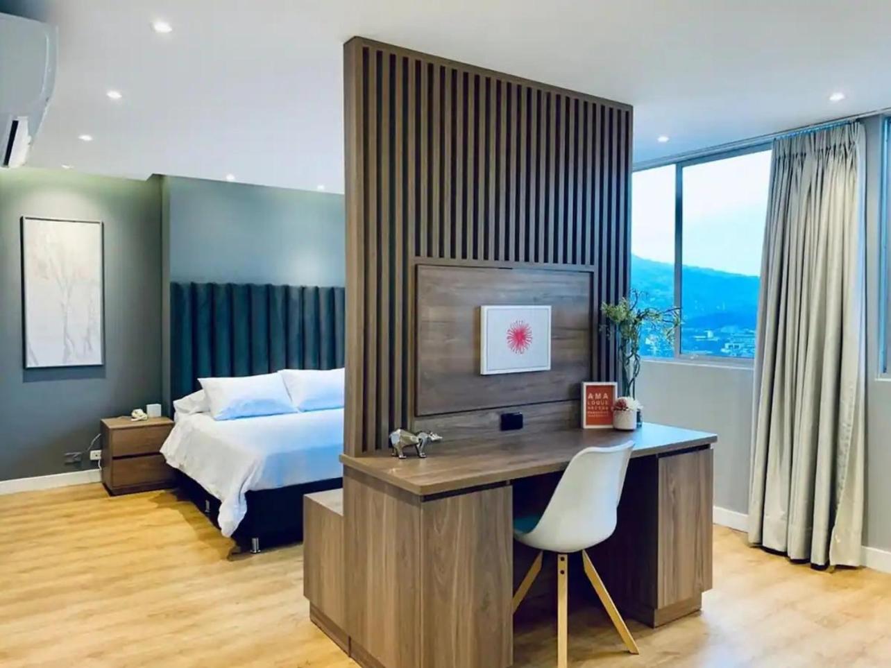 Pro Desing Penthouse 1 Bedroom Ac In Poblado 2004