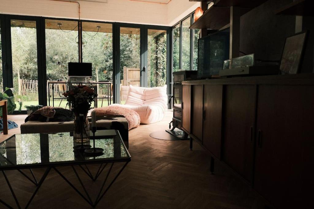 Pinecone Hideaway - huis in het bos
