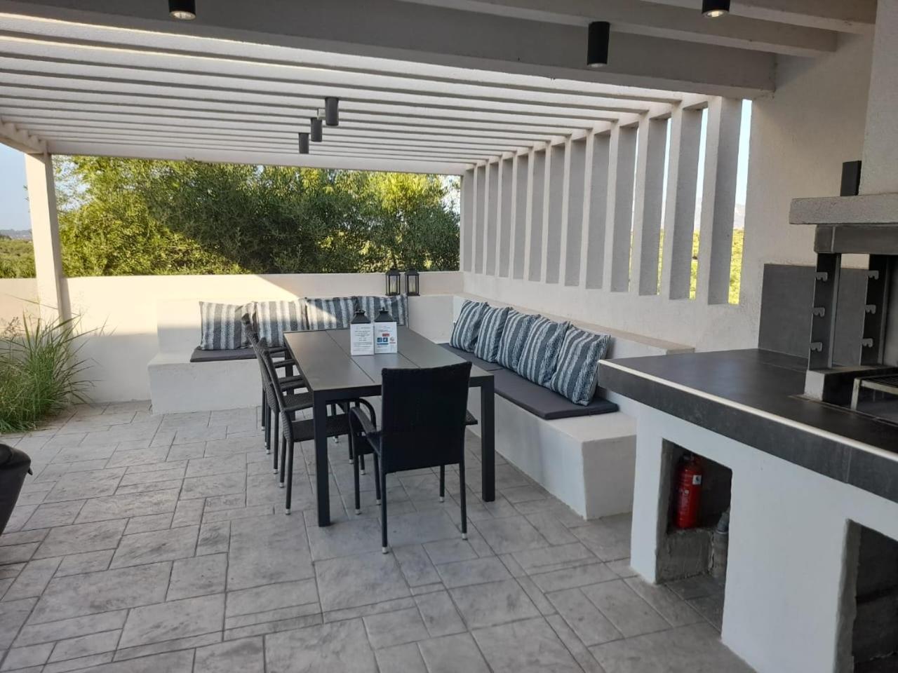 Villa Moonstone