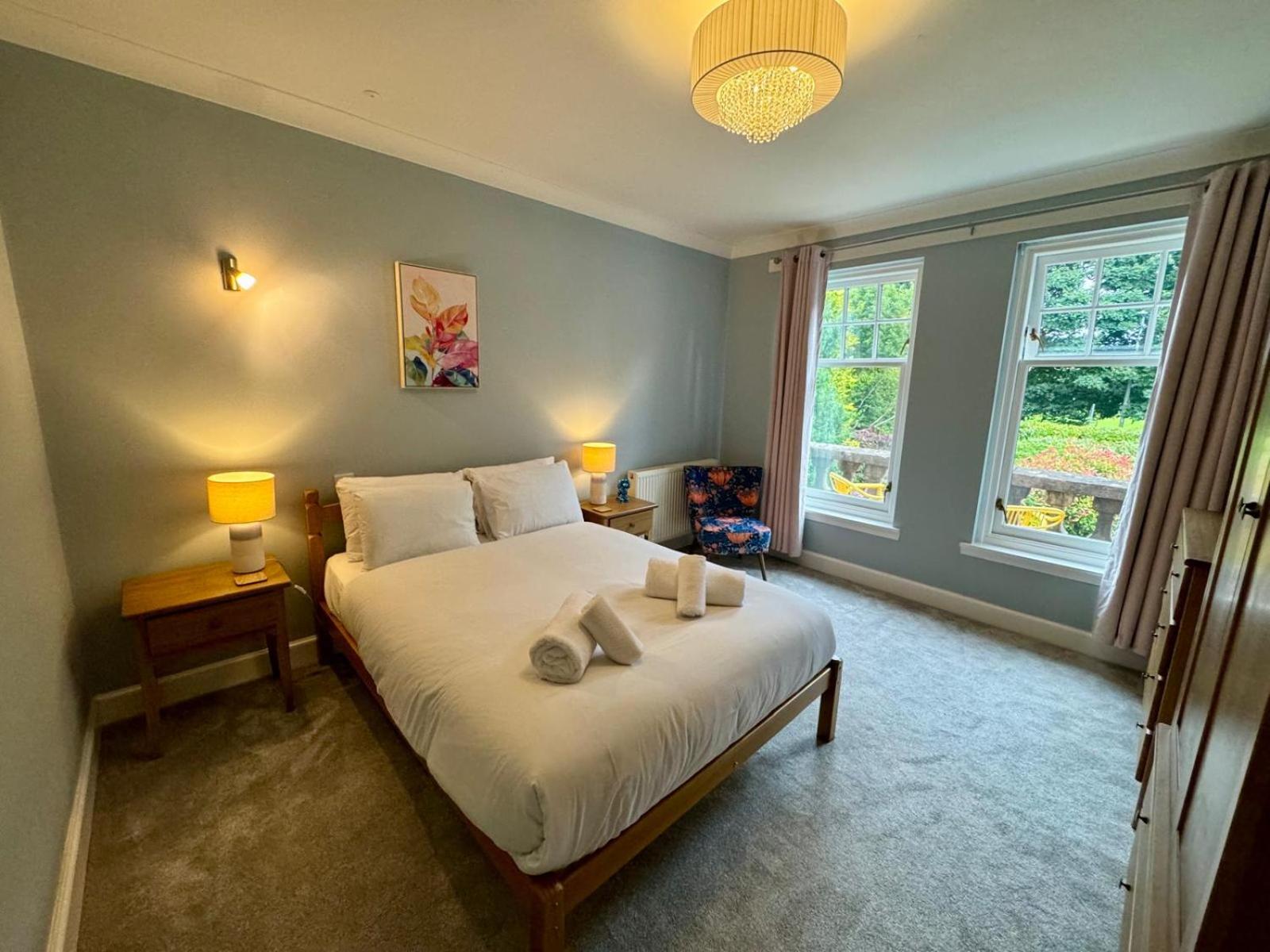Luxury Cramond Villa - Sleeps 10 view 4
