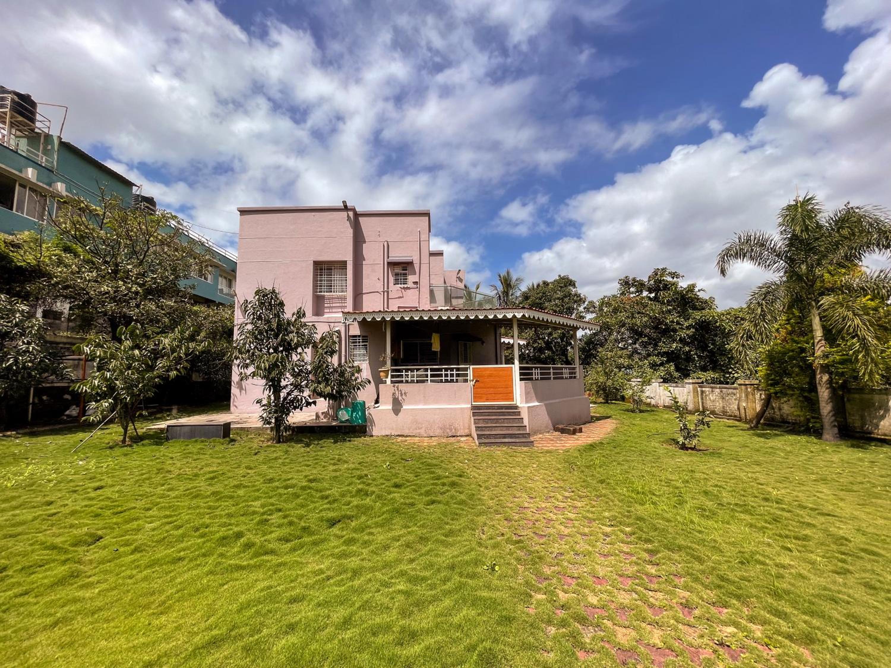 CosmicStays Mauve Manor - Luxe Villa at Mulshi Dam