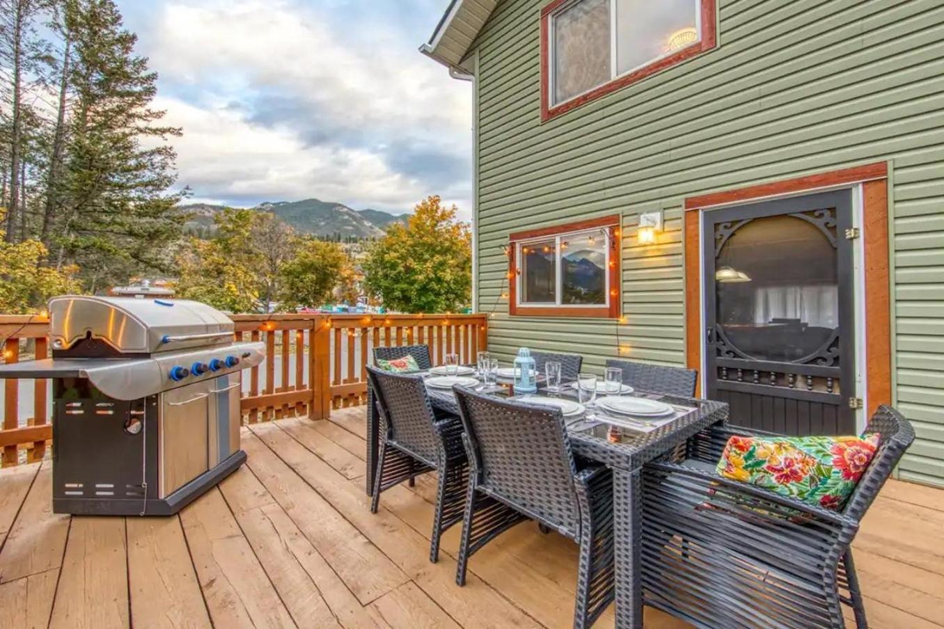 Radium 5BR Home Ping Pong, Foosball, & Gazebo