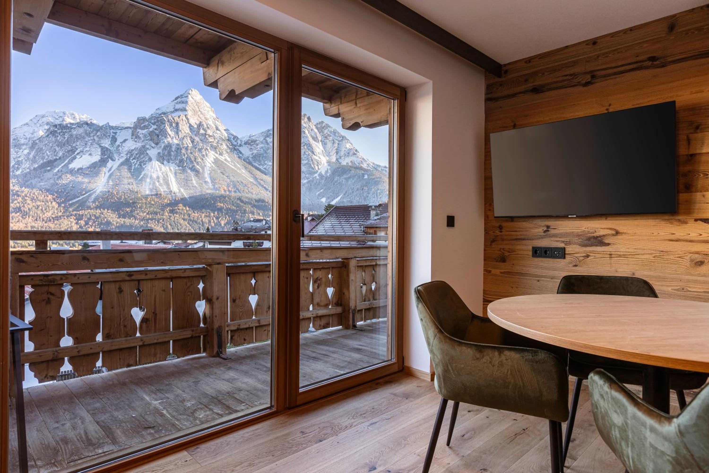 Zugspitz Suites Lermoos by ALPS RESORTS