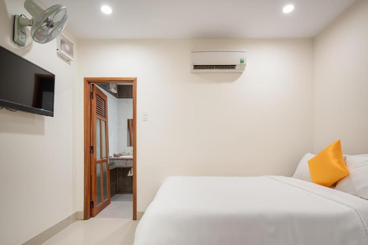 Lotus Rock Hotel DN - by BAY LUXURY view 2