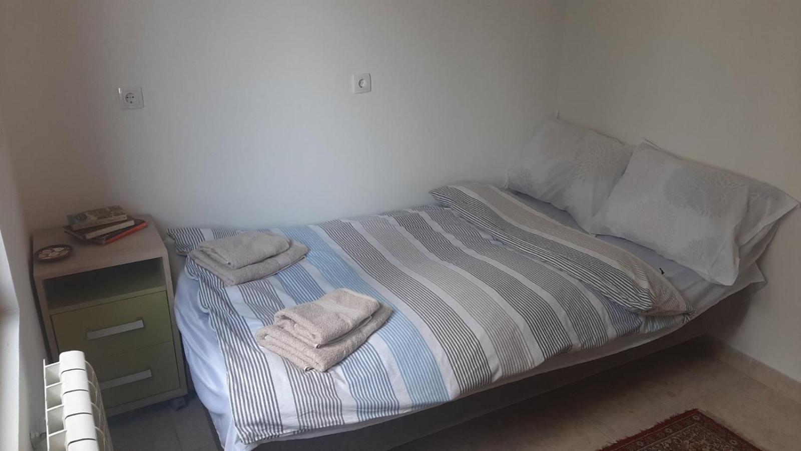 Photo 52