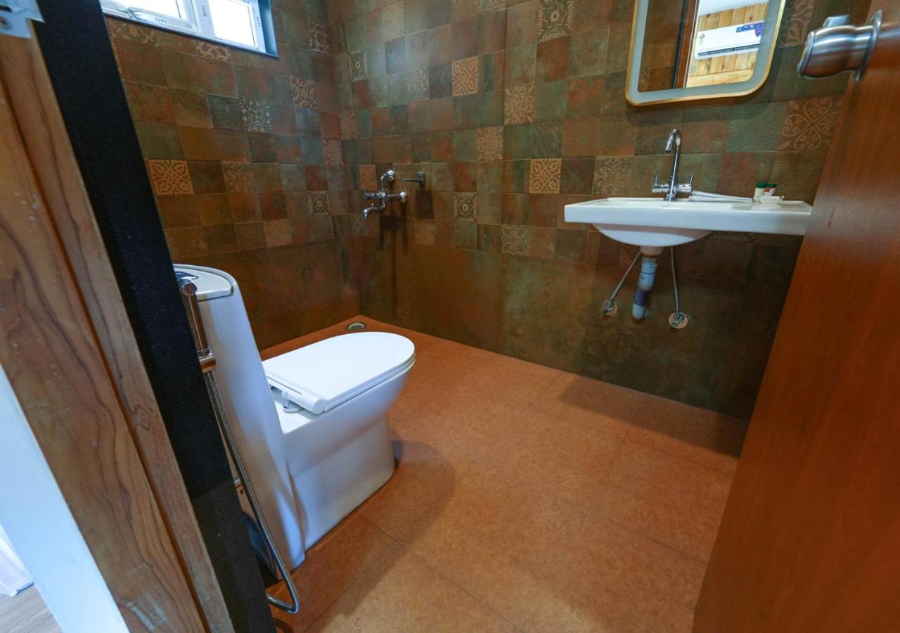 Silent Retreat Ooty Resort by VOYE HOMES
