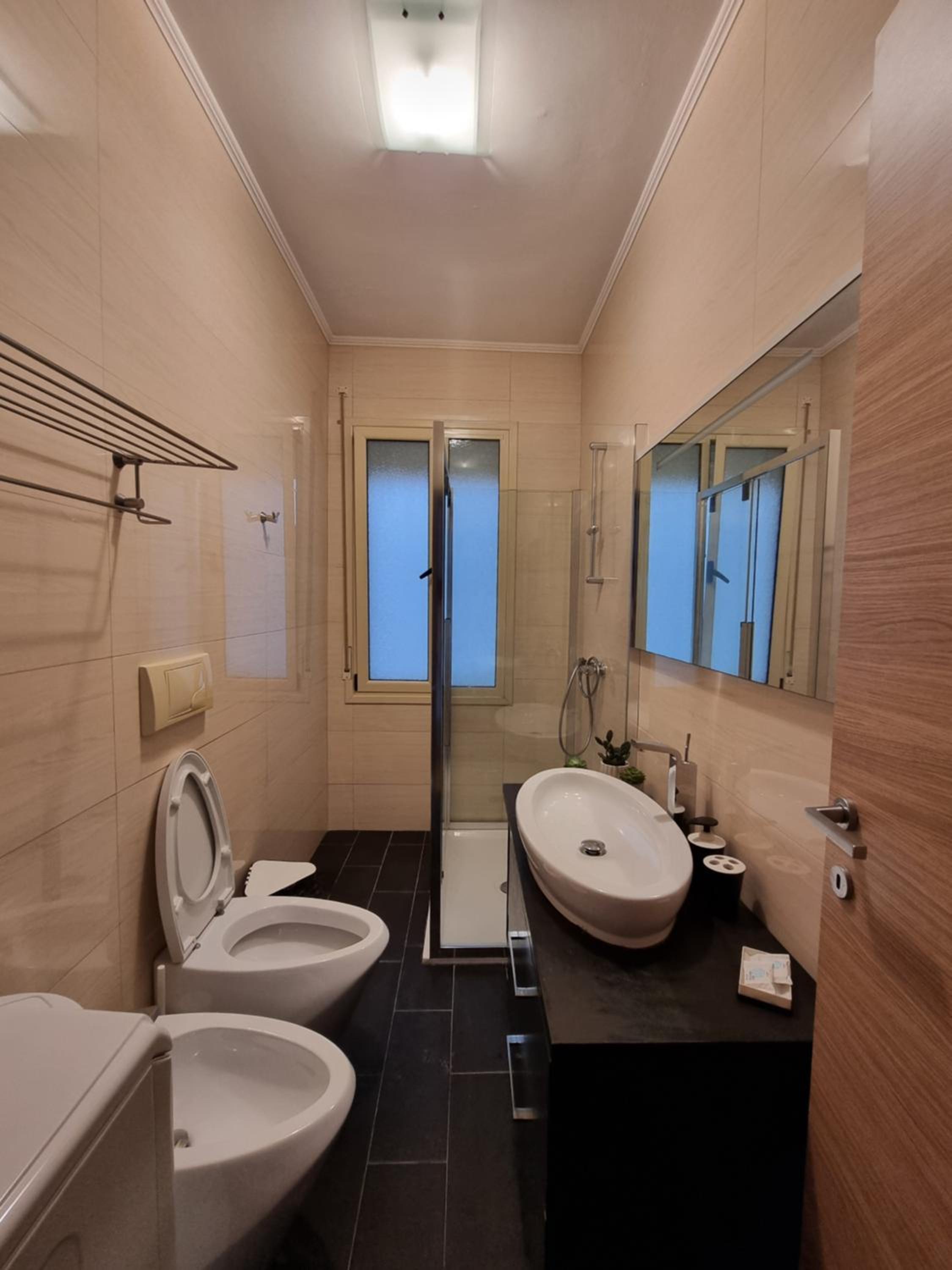 Lovely Seaview Apartment Saranda - 70m from Beach
