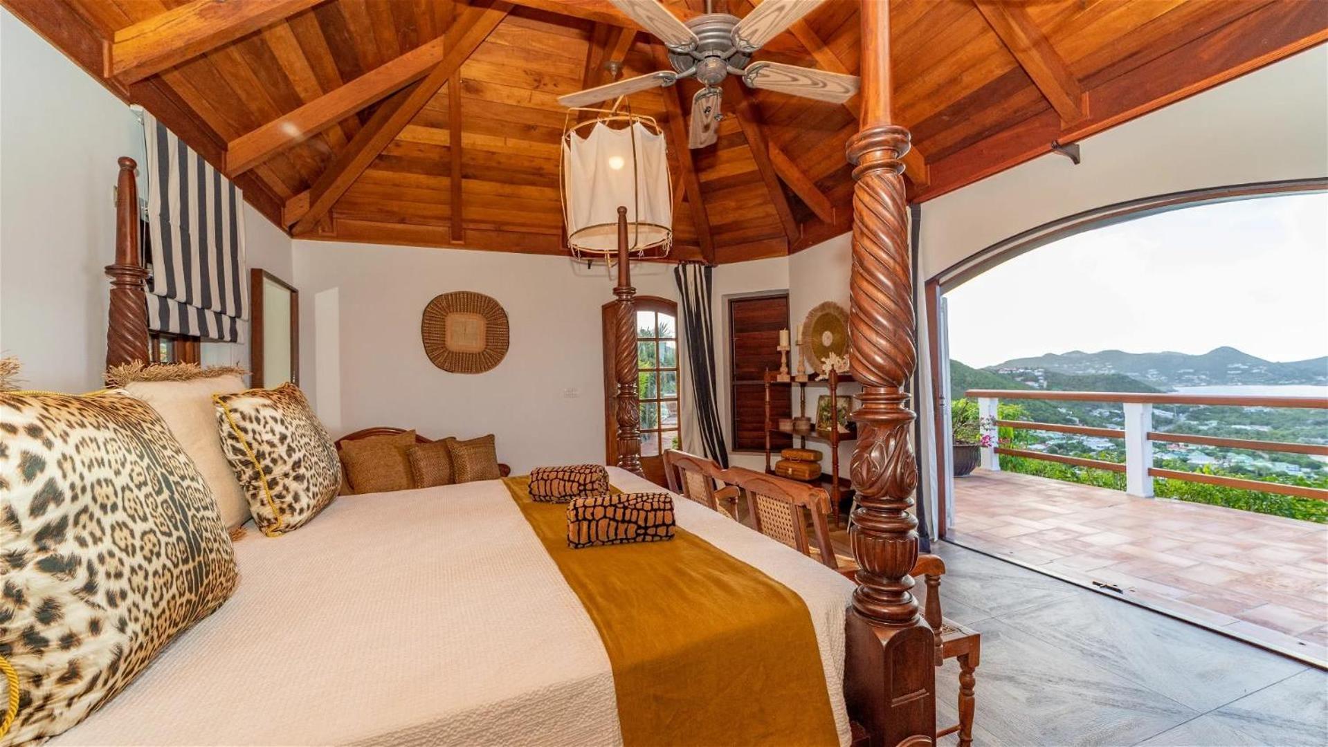 Beautiful Five-bedroom Villa In Petite Saline