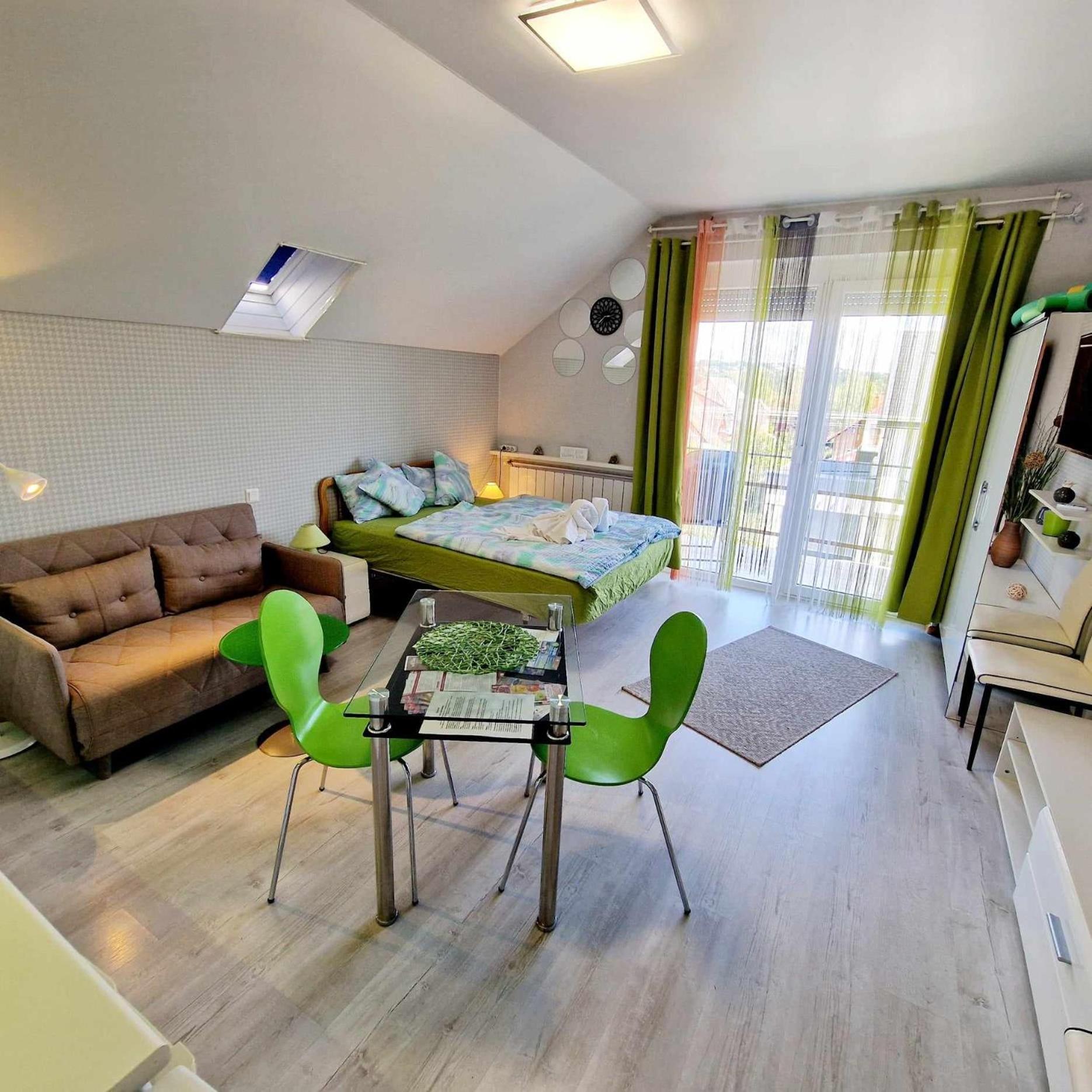 Kiwi Apartmanház