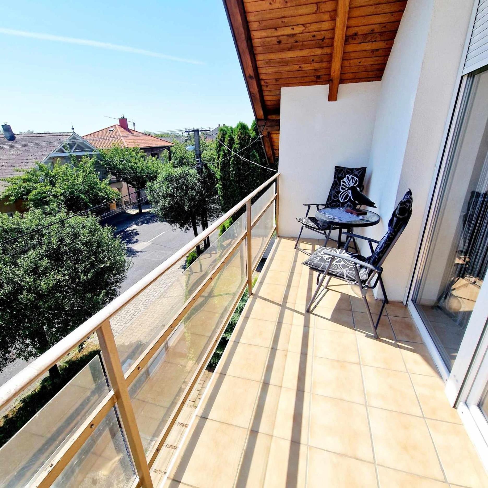Kiwi Apartmanház
