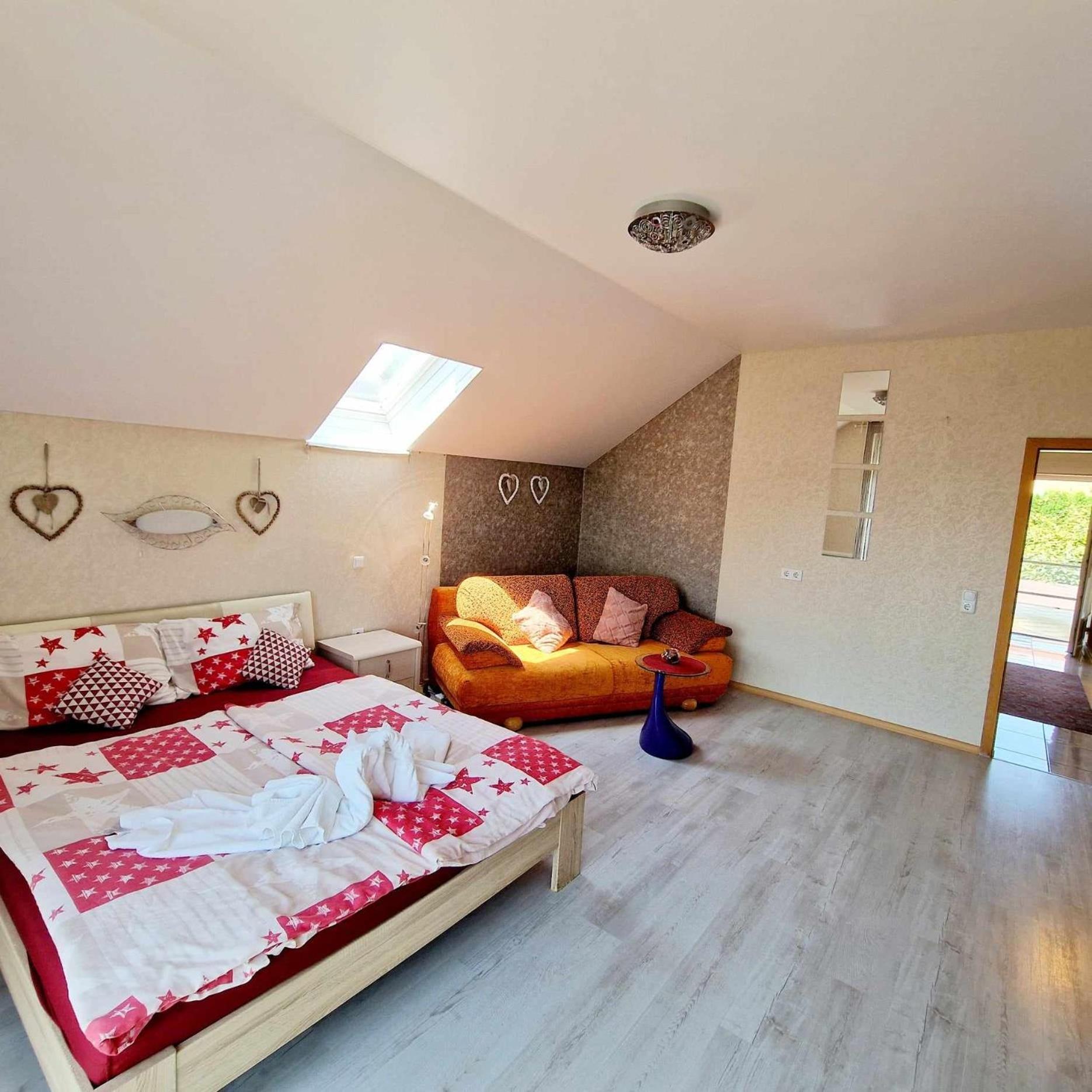 Kiwi Apartmanház
