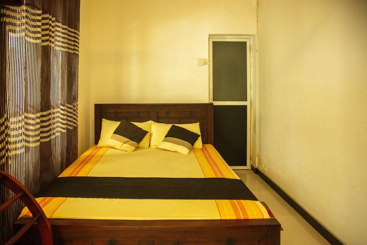 Rio Hostel Yala view 2