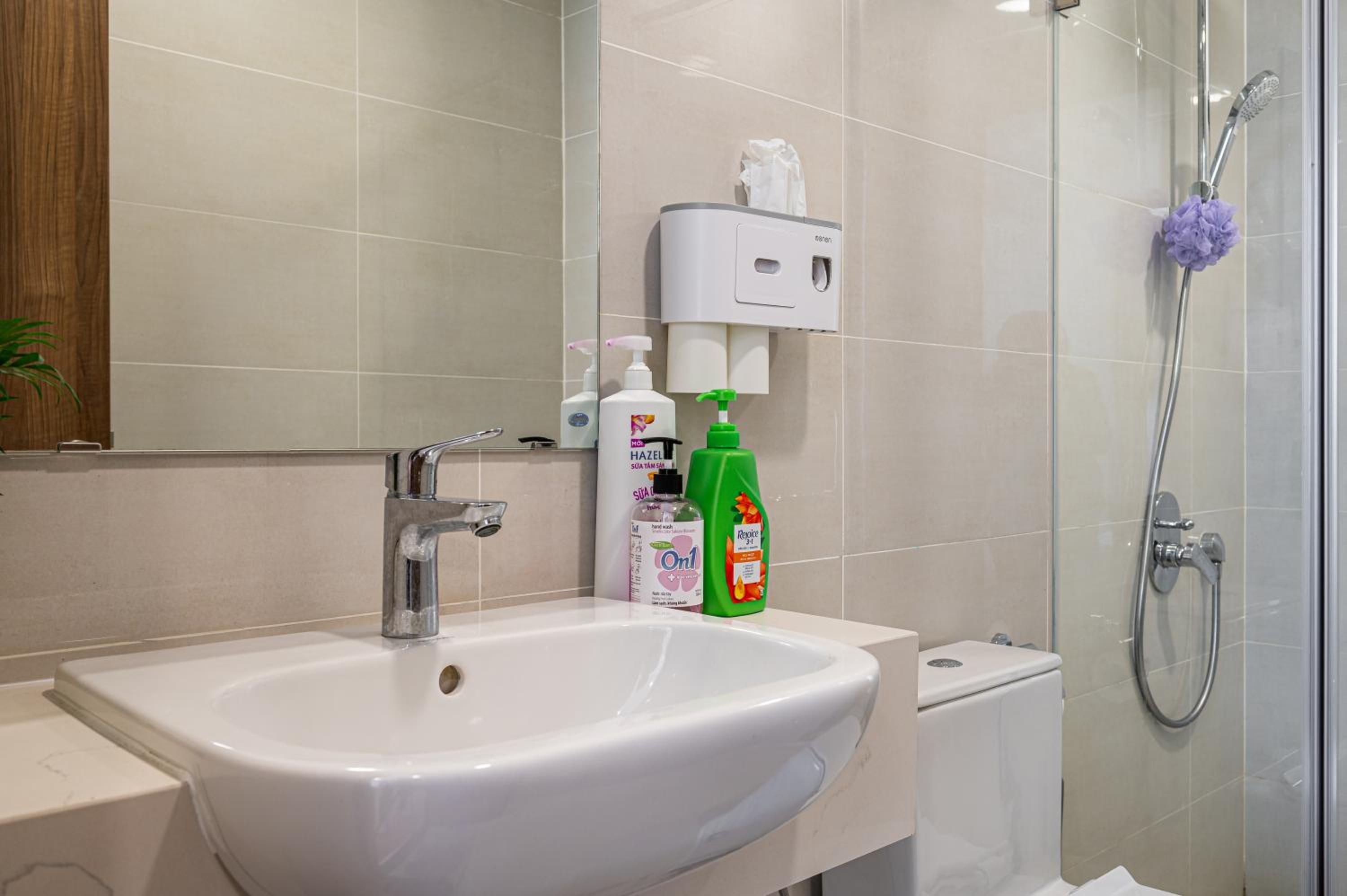 Căn hộ 2PN 2WC Eco Green View Landmark 81