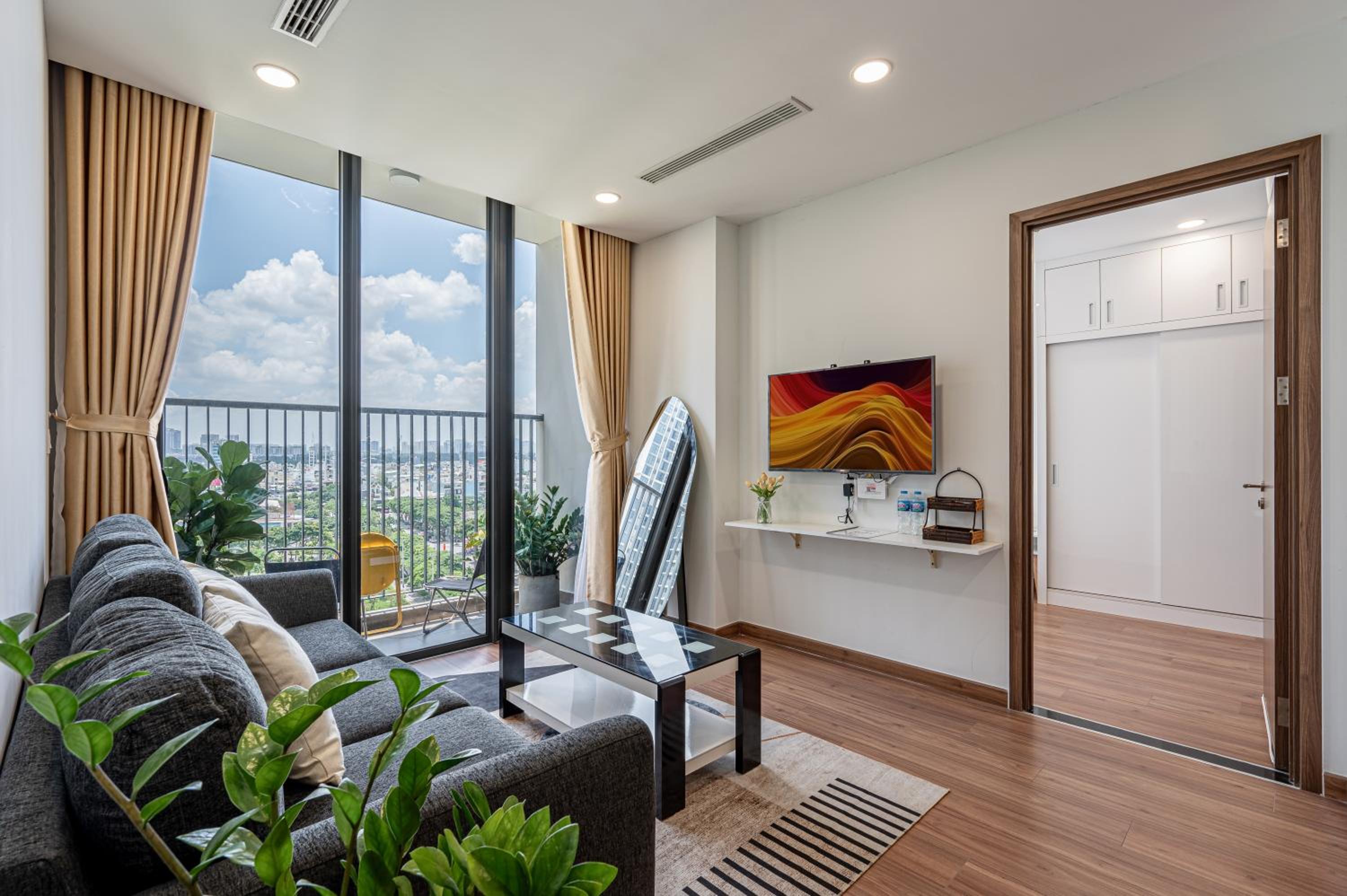 Căn hộ 2PN 2WC Eco Green View Landmark 81