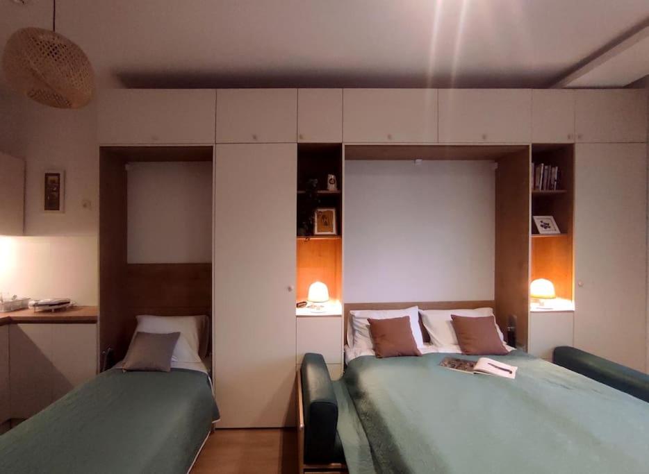 Stylish Architect's Nest - Beaches, Own Parking view 2
