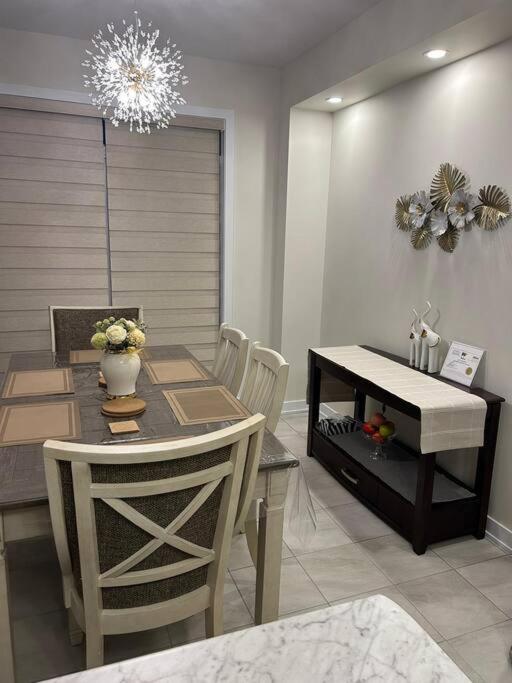 Welland Niagara Vacation Home licence# STR-289