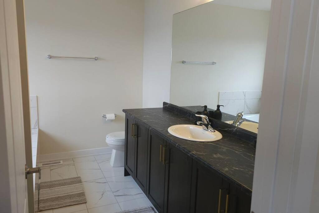 Welland Niagara Vacation Home licence# STR-289