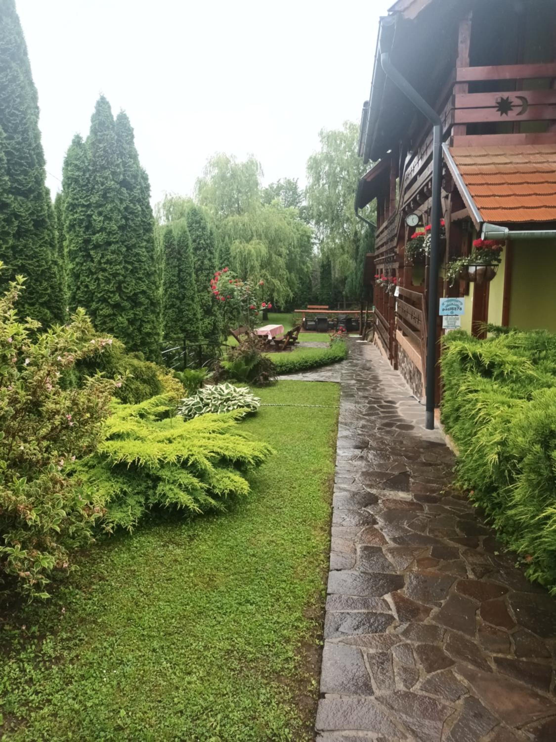 Photo 28