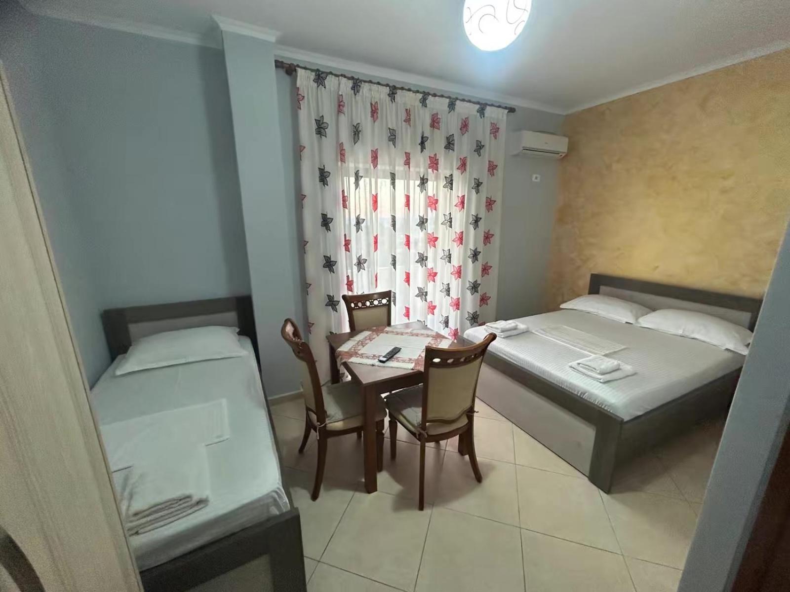 Jeti Guesthouse