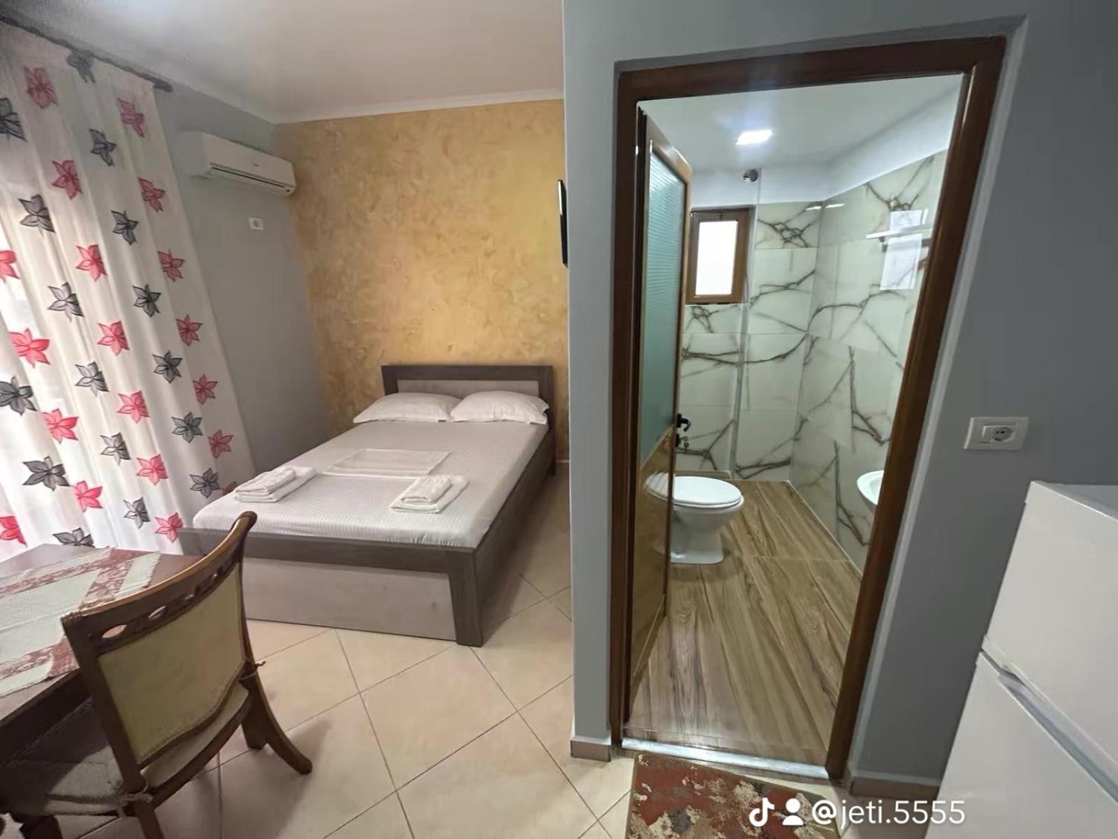 Jeti Guesthouse
