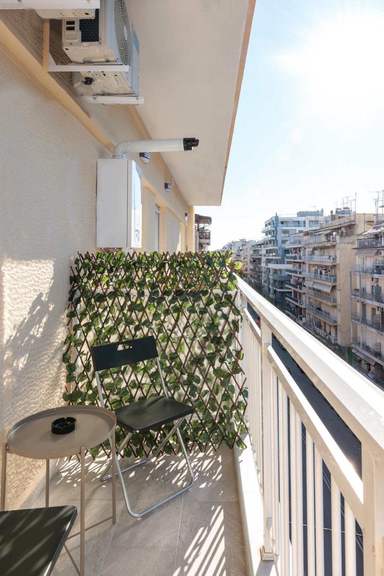 Jolie Apartments view 2